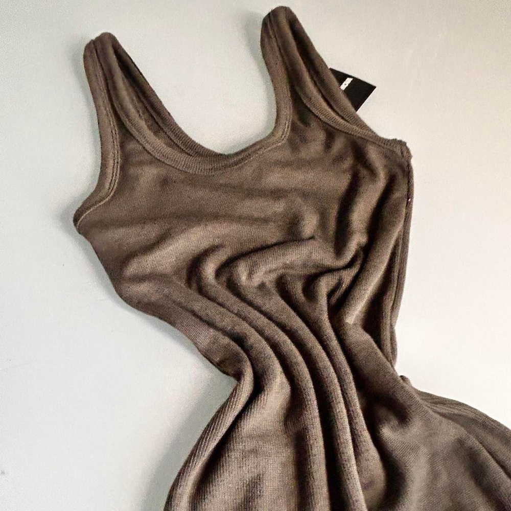 MOCHA BROWN RIBBED BODY-CON DRESS